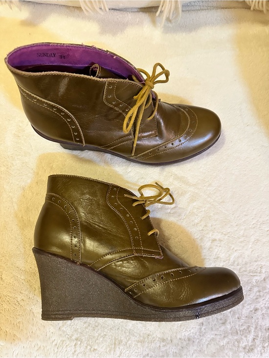 Jump Shoes - Jump Sunday Wedge Ankle Boots Size 11 Olive Lace Up Oxford Style Booties Shoes